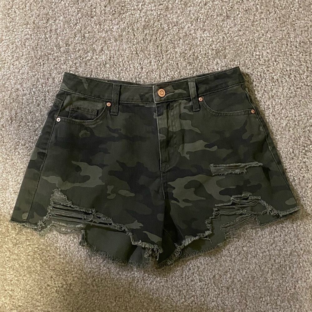 NOBO Camo High Rise Shorts, Juniors Size 5